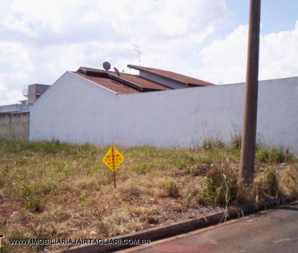Vende-se terreno no bairro Josephin Tagliari em Artur Nogueira Vende-se terreno no bairro Josephin Tagliari em Artur Nogueira