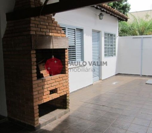 CASA EM ARTUR NOGUEIRA – CENTRO CASA EM ARTUR NOGUEIRA – CENTRO