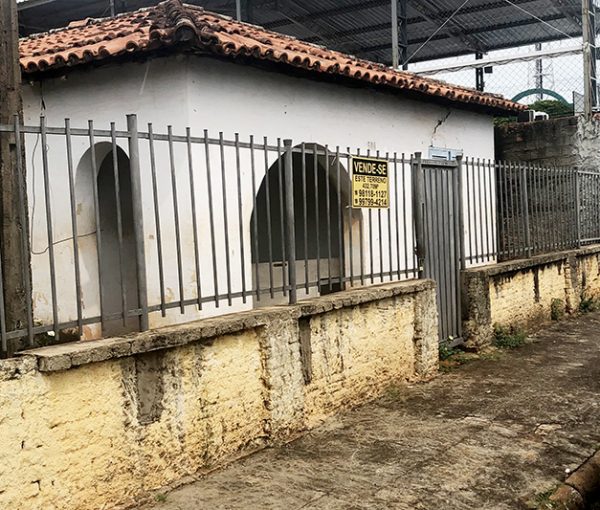 Terreno de 432 m² à venda no Centro de Artur Nogueira Terreno de 432 m² à venda no Centro de Artur Nogueira