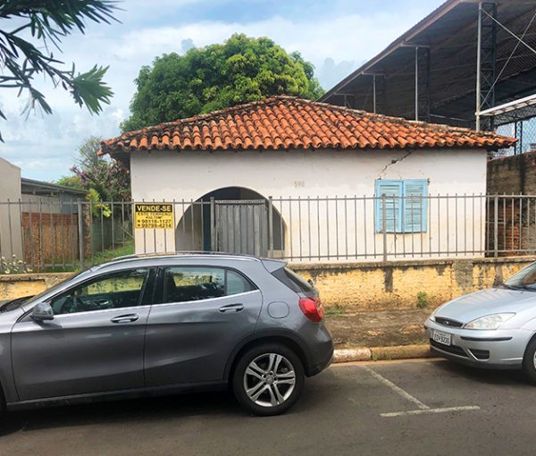 Terreno de 432 m² à venda no Centro de Artur Nogueira Terreno de 432 m² à venda no Centro de Artur Nogueira