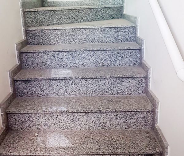 Venda e aluguel de apartamento todo em porcelanato Venda e aluguel de apartamento todo em porcelanato