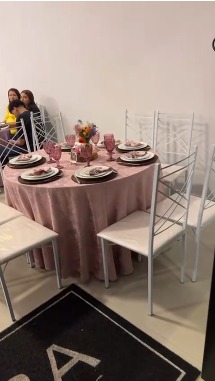 Abba Eventos agora oferece mesas e cadeiras para deixar a sua festa